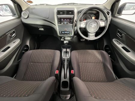 2021-Toyota-Agya-10-Auto_6