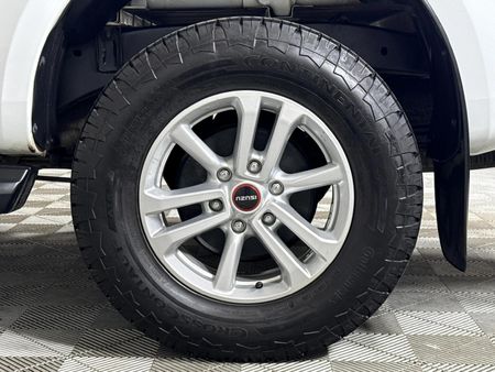 2023-Isuzu-D-Max-19-DDI-HR-LS-Auto-Double-Cab_18