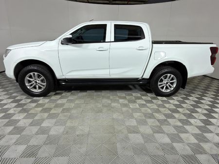 2023-Isuzu-D-Max-19-DDI-HR-LS-Auto-Double-Cab_5