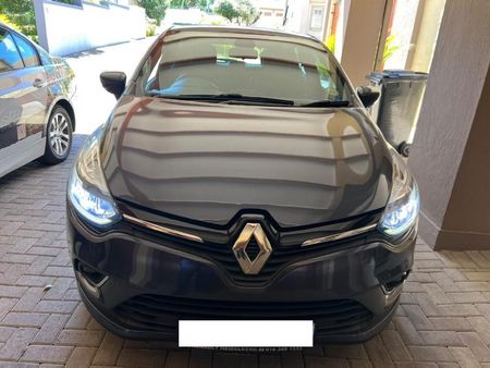 2018-Renault-Clio-IV-900T-Dynamique-5-dr-66kW_2