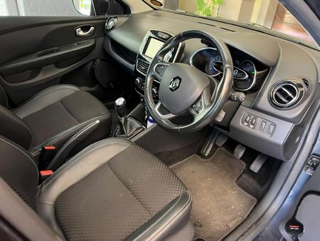 2018-Renault-Clio-IV-900T-Dynamique-5-dr-66kW_4