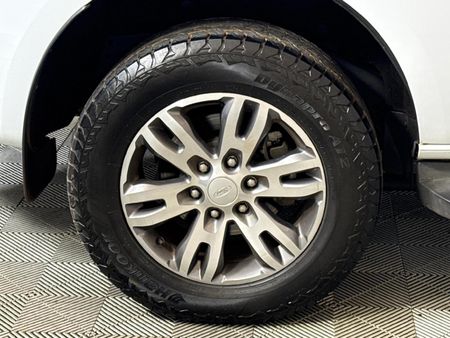 2017-Ford-Everest-32-TDCi-XLT-Auto_18