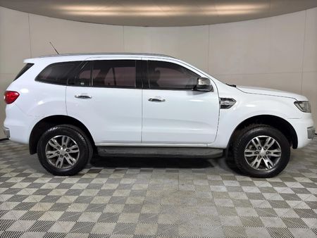 2017-Ford-Everest-32-TDCi-XLT-Auto_3