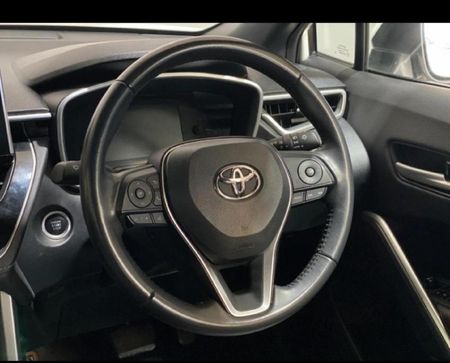 2025-Toyota-Corolla-Cross-18-XS_11
