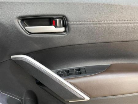 2025-Toyota-Corolla-Cross-18-XS_22