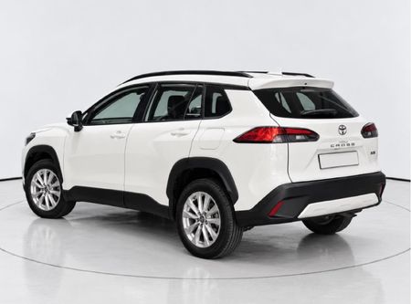 2025-Toyota-Corolla-Cross-18-XS_7