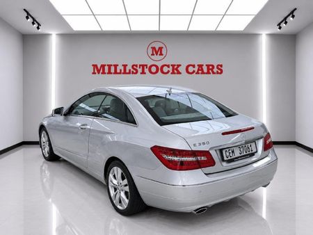 2011-Mercedes-Benz-E-Class-E-350-Coupe_3