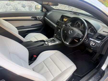 2011-Mercedes-Benz-E-Class-E-350-Coupe_6