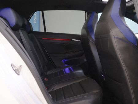 2024-Volkswagen-Golf-8-20-TSI-R-DSG_14