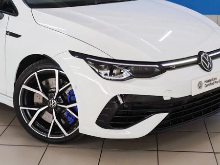2024-Volkswagen-Golf-8-20-TSI-R-DSG_1