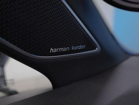 2024-Volkswagen-Golf-8-20-TSI-R-DSG_29