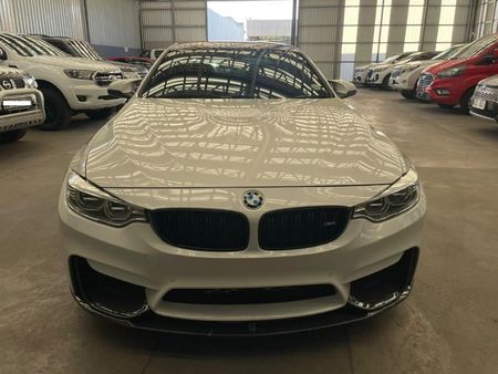 2016-BMW-M4-Coupe-Auto_1