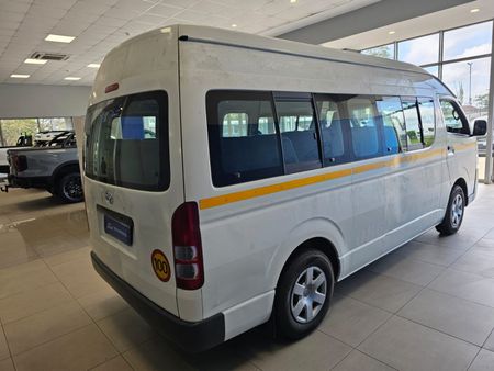2023-Toyota-Quantum-25-D-4D-Sesfikile-16-seat-MT_9