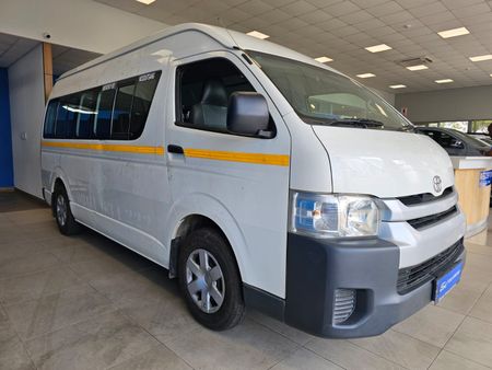 2023-Toyota-Quantum-25-D-4D-Sesfikile-16-seat-MT_12