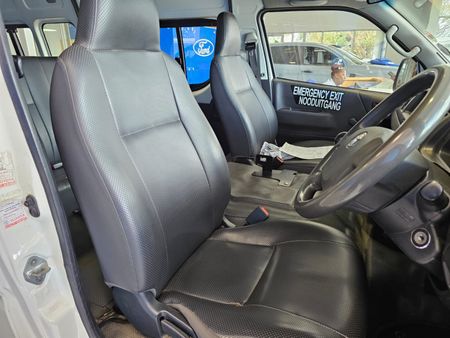 2023-Toyota-Quantum-25-D-4D-Sesfikile-16-seat-MT_18