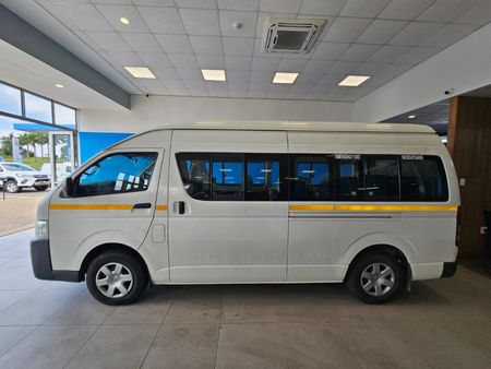 2023-Toyota-Quantum-25-D-4D-Sesfikile-16-seat-MT_5