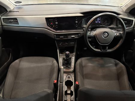 2018-Volkswagen-Polo-10-TSI-Comfortline_9