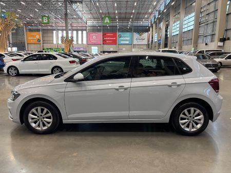 2018-Volkswagen-Polo-10-TSI-Comfortline_5