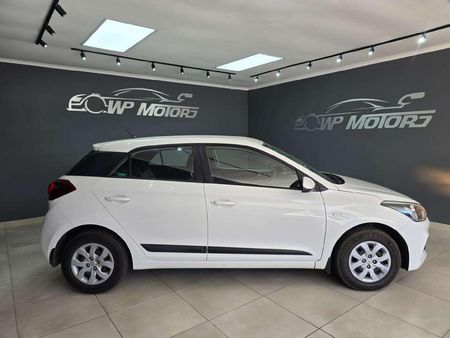 2019-Hyundai-i20-12-Motion_4