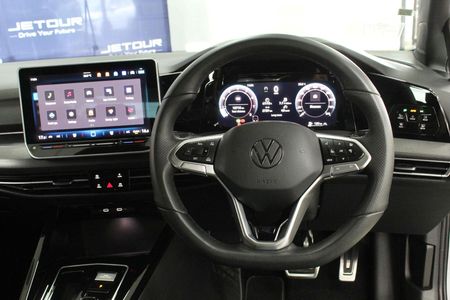 2025-Volkswagen-Golf-14-TSI-R-Line-Auto-110kw_20