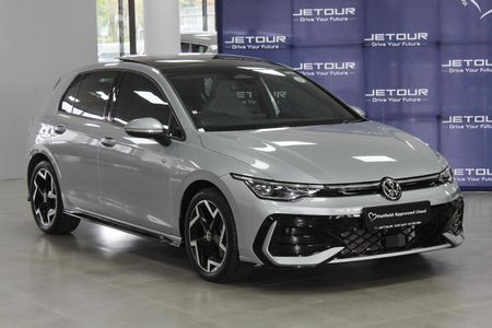 2025-Volkswagen-Golf-14-TSI-R-Line-Auto-110kw_2