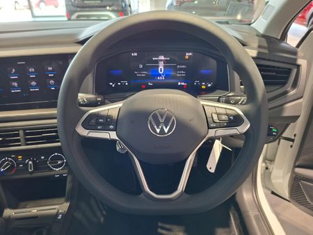2026-Volkswagen-Polo-10-TSI_15