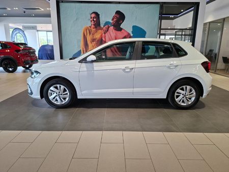 2026-Volkswagen-Polo-10-TSI_1