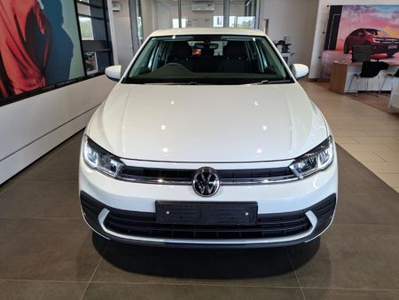 2026-Volkswagen-Polo-10-TSI_7