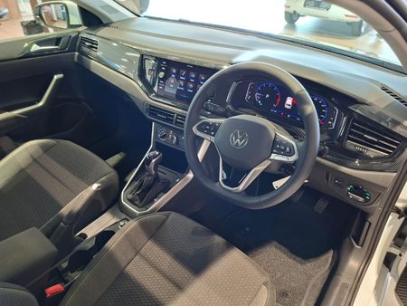 2026-Volkswagen-Polo-10-TSI-Life-Auto-DSG_13
