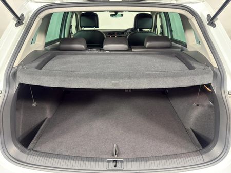 2019-Volkswagen-Tiguan-20-TDI-Comfortline-4Motion-Auto_15