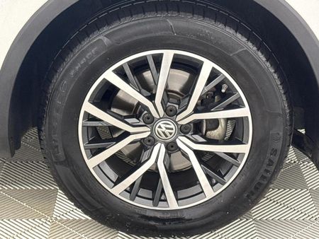 2019-Volkswagen-Tiguan-20-TDI-Comfortline-4Motion-Auto_17