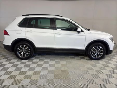 2019-Volkswagen-Tiguan-20-TDI-Comfortline-4Motion-Auto_3