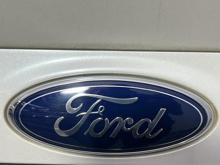 2015-Ford-Kuga-20-EcoBoost-Titanium-AWD-Auto_12