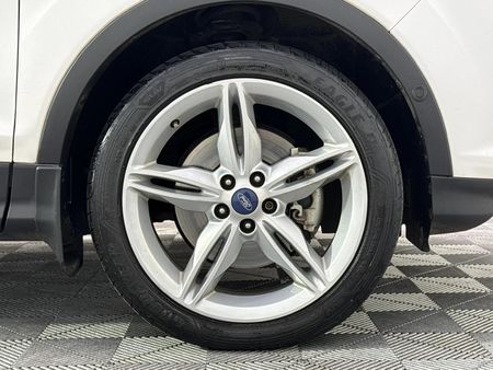 2015-Ford-Kuga-20-EcoBoost-Titanium-AWD-Auto_17