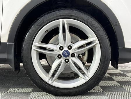 2015-Ford-Kuga-20-EcoBoost-Titanium-AWD-Auto_18