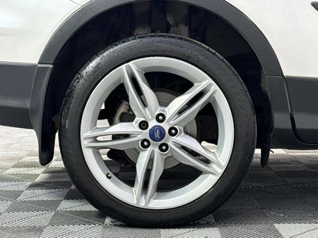 2015-Ford-Kuga-20-EcoBoost-Titanium-AWD-Auto_20