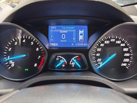 2015-Ford-Kuga-20-EcoBoost-Titanium-AWD-Auto_7
