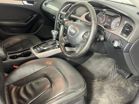 2012-Audi-A4-20T-SE-Auto_9