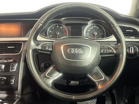 2012-Audi-A4-20T-SE-Auto_11