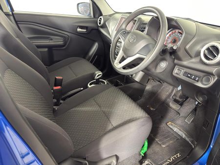 2024-Toyota-Vitz-10-XR-AMT_10