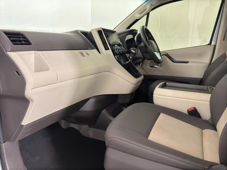 2022-Toyota-Quantum-28-GL-Auto-14-Seater_9