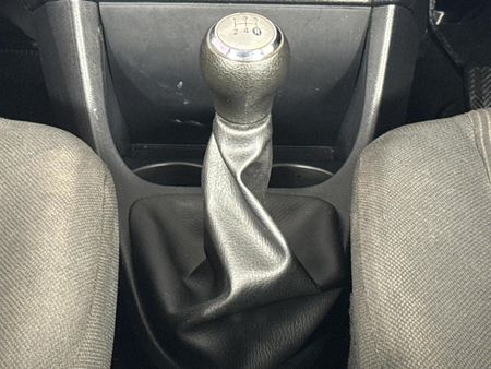 2019-Toyota-Etios-15-XS-5-dr_11