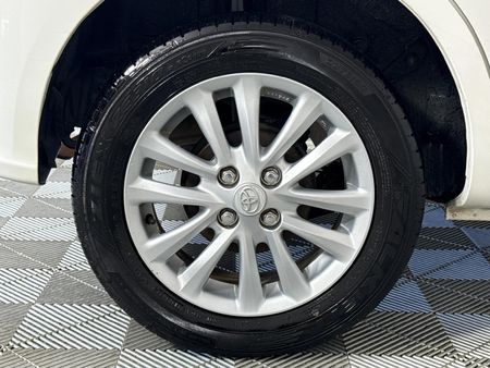2019-Toyota-Etios-15-XS-5-dr_17