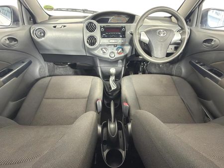 2019-Toyota-Etios-15-XS-5-dr_6