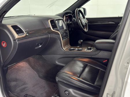 2015-Jeep-Grand-Cherokee-30-V6-CRD-Overland_9