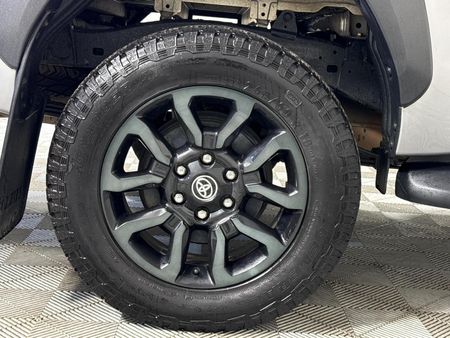 2024-Toyota-Hilux-28-GD-6-Raised-Body-Legend-RS-4x4-Auto-Double-Cab_20
