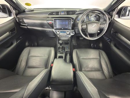 2024-Toyota-Hilux-28-GD-6-Raised-Body-Legend-RS-4x4-Auto-Double-Cab_6