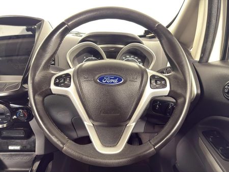 2015-Ford-EcoSport-15-TDCi-Titanium_12