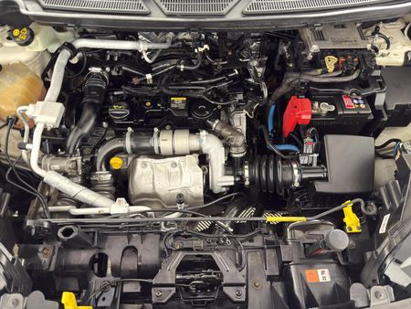 2015-Ford-EcoSport-15-TDCi-Titanium_13