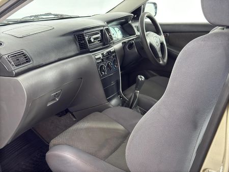2007-Toyota-Corolla-140i-GLE_9